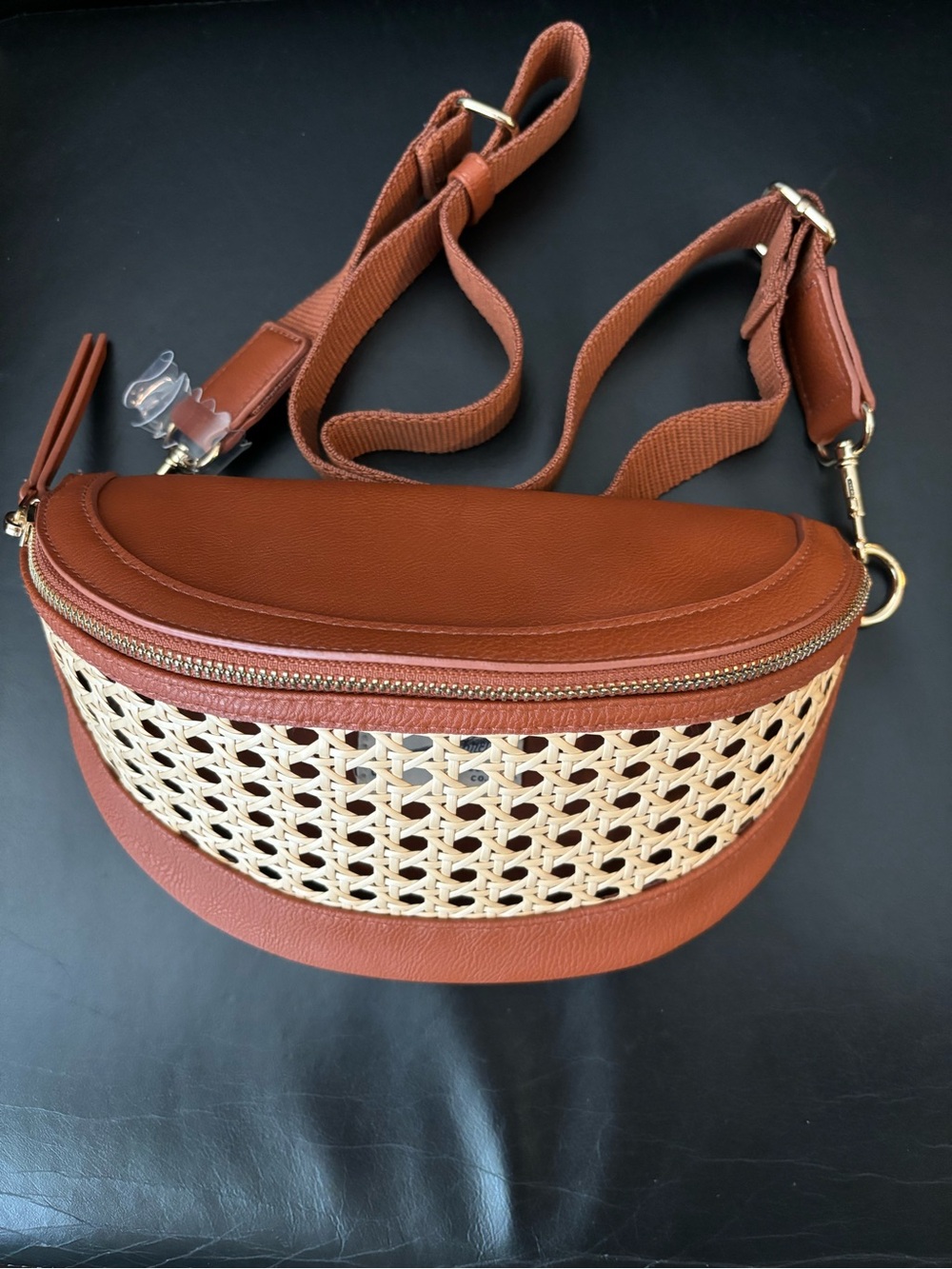 Universal Thread Brown Leather and Woven Cream Crossbody Belt Bag - Picture 7 of 7